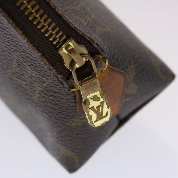 LOUIS VUITTON Monogram Pochette Cosmetic PM Cosmetic Pouch M47515 LV Auth 47861 - Picture 9 of 16